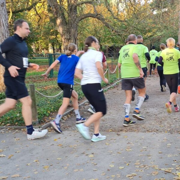 Teilnehmende beim Spendenlauf 2025 im Zoo Heidelberg.